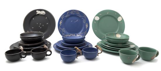 A Set of Mexican Ceramic Dinnerware 153b2d