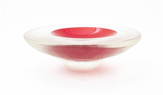 An Art Glass Bowl of squat baluster 153b3d
