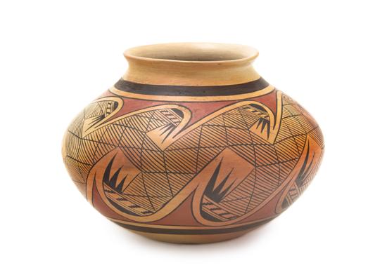 A Hopi Large Jar having fine line 153bd7