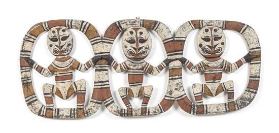 A New Guinea Carved Triple Figure 153d4b