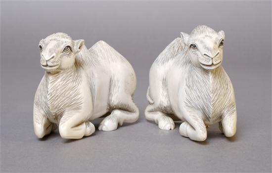 A Pair of Carved Elephant Ivory 154061