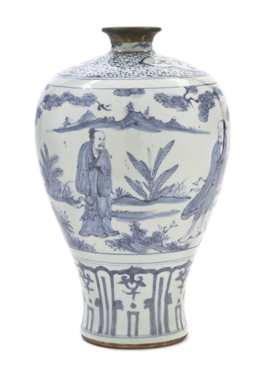 A Chinese Blue and White Porcelain Baluster