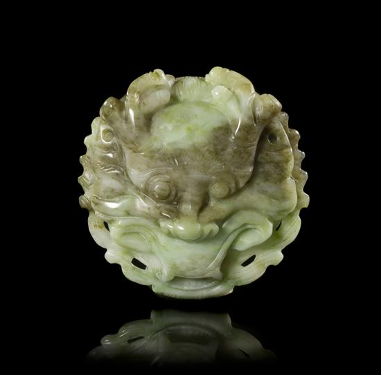 A Chinese Jade Belt Buckle of mottled 1540f7