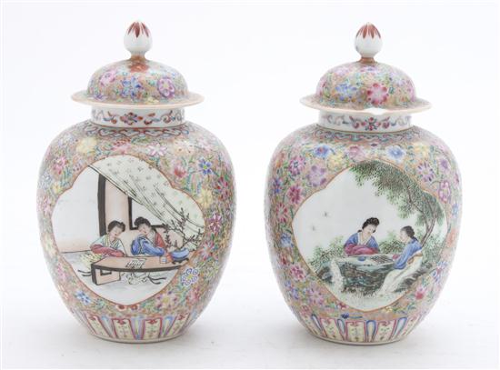 A Pair of Chinese Famille Rose 15411a