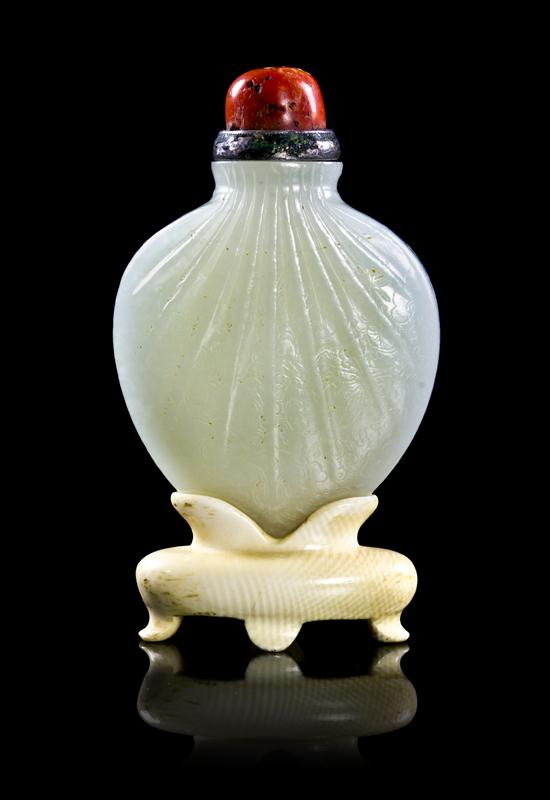  A Well Carved Chinese White Jade 1541e8