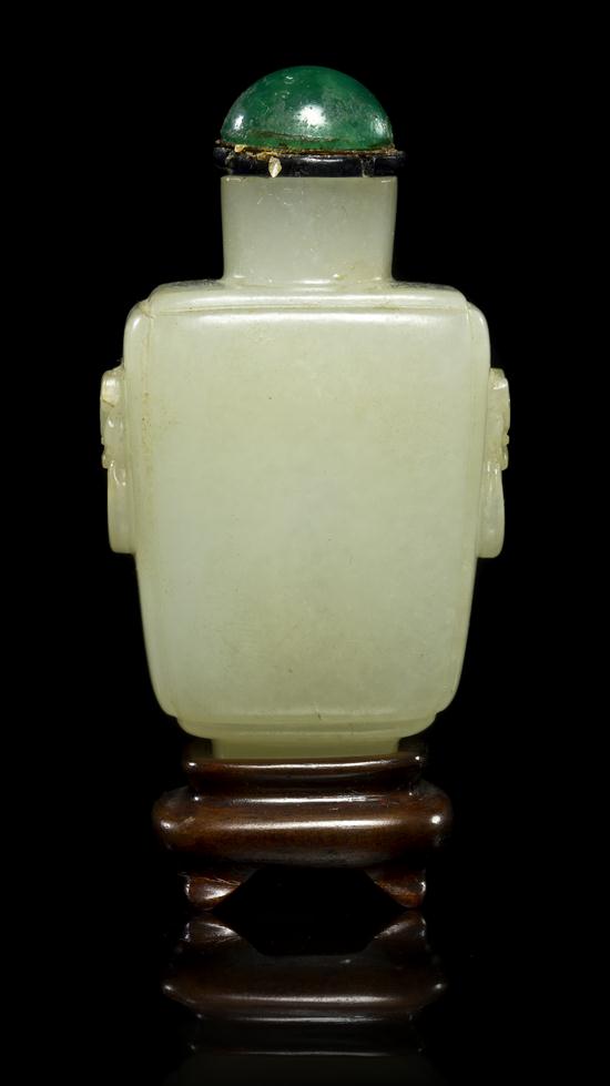 A White Jade Snuff Bottle having 1541f9