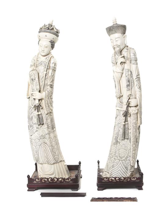  A Pair of Carved Ivory Models 154435