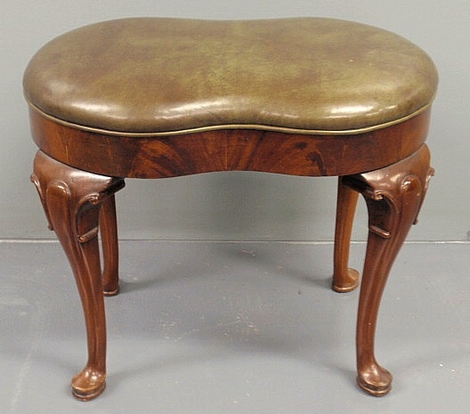 Queen Anne style mahogany stool 156dad