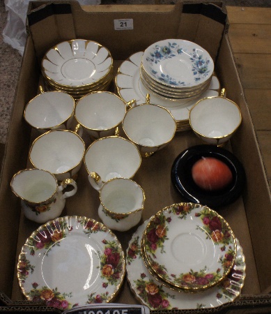 Mixed Tray comprising Royal Albert