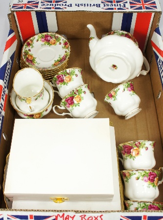 Royal Albert Old Country Roses Tea Set