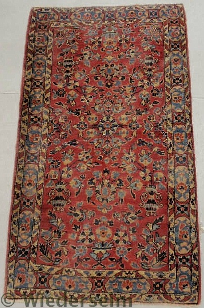 Sarouk oriental throw mat red field 15746e