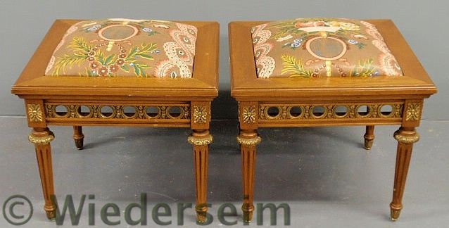 Pair of square French fruitwood 1575ae