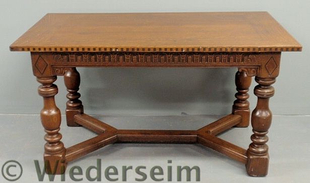 Inlaid oak Jacobean style table 1575dd