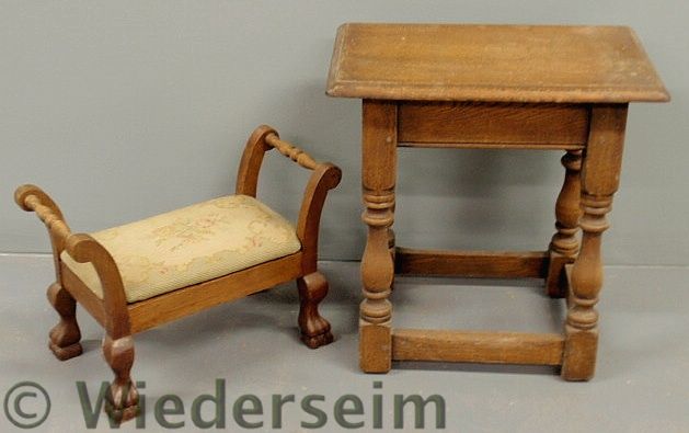 Jacobean style oak joint stool 1575eb