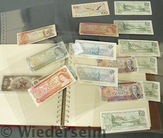 Lot of foreign notes Canadian notes