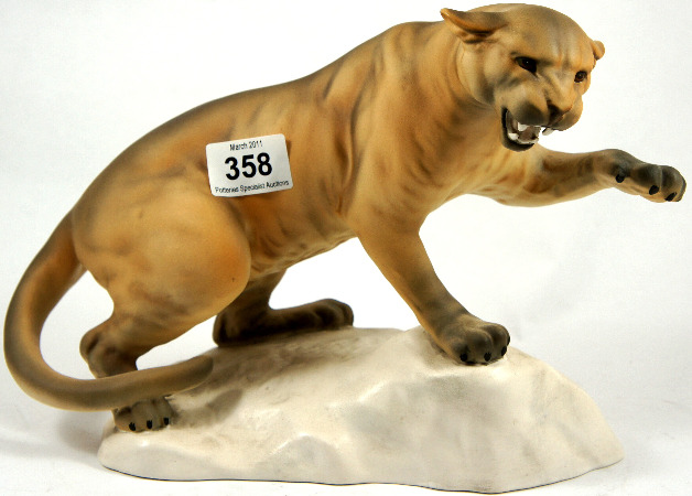 Beswick Model of a Puma on Rock 1577fb