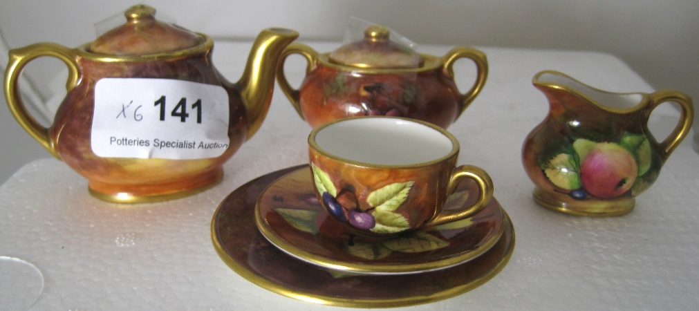 Coalport Miniature Tea Service 157ab8