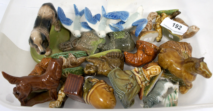 Collection of various Wade Whimsies 157ae3
