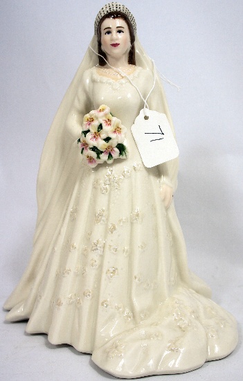 Royal Worcester Figure Her Majesty Queen