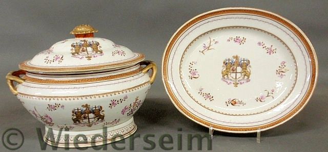 Chinese porcelain armorial tureen 1582af