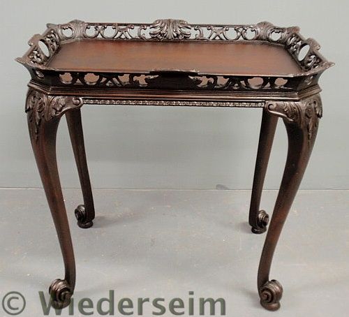 Georgian style mahogany tea table with