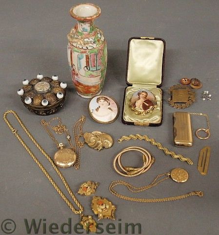 Group of Victorian jewelry and 158379