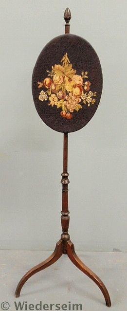 Delicate George III mahogany pole