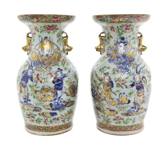 A Pair of Chinese Baluster Vases 1562a7