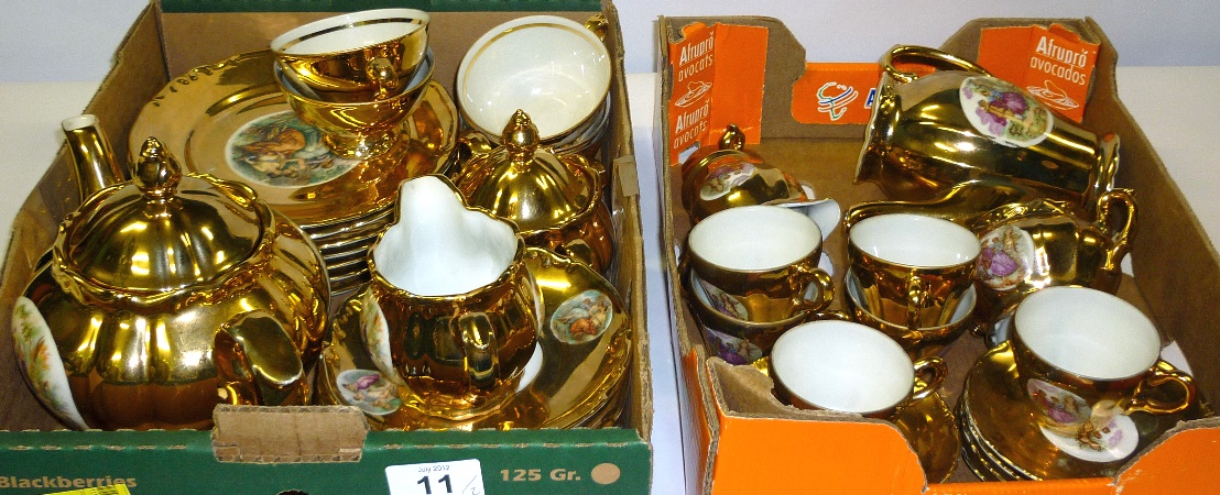 A Bavarian Gold Tea and coffee set (approx