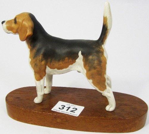 Beswick Connoisseur Model of a Bassett