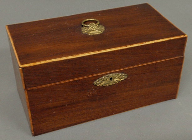 Georgian inlaid mahogany tea caddy c.1790.