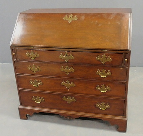 Chippendale style mahogany slant lid 1568dd