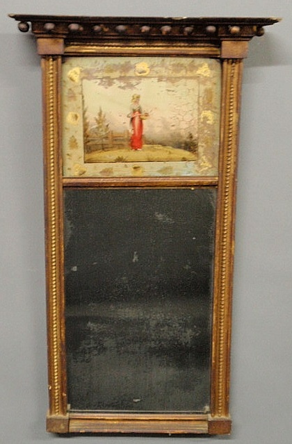 Federal gilt framed mirror c.1820 with