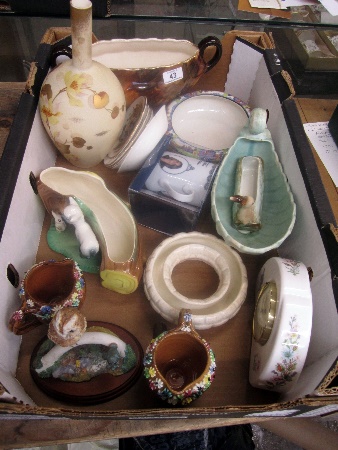 Tray to include Vases Hornsea Animals