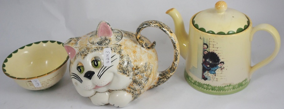 A Carltonware Cat Tea Pot along 156c54
