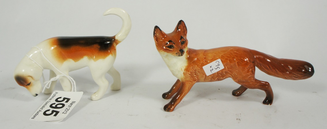 Beswick Foxhound 944 and Standing 159562