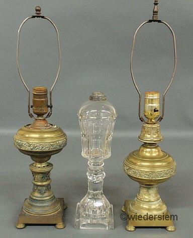 Two brass table lamps as found  159609