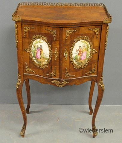 French Louis XVI style walnut veneered 15965c