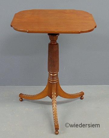 Unusual New England cherry candlestand 15967c