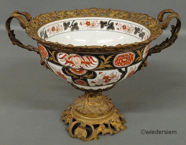 Gaudy Welsh style porcelain centerpiece 1596cc