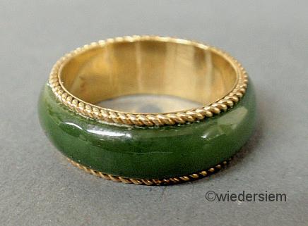 Ladies 14k y.g. and inset jade ring