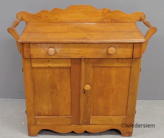 Pine commode with towel rack side