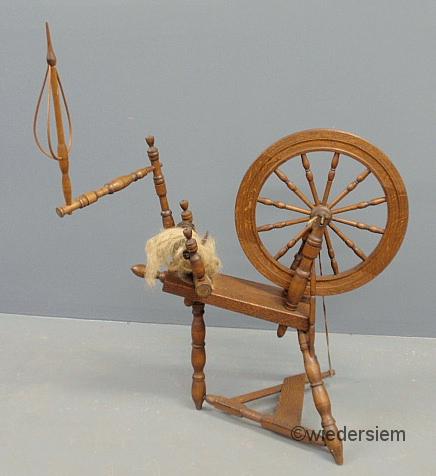 Oak and maple spinning wheel 18th 1597fb