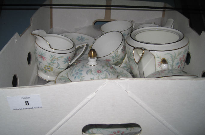 Minton Vanessa 22pc Tea Set 22  15982c