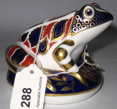 Royal Crown Derby Imari Frog Paperweight 15990a