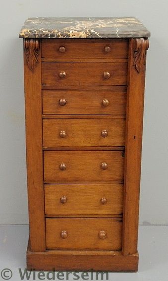 Diminutive Victorian walnut chest 159a42