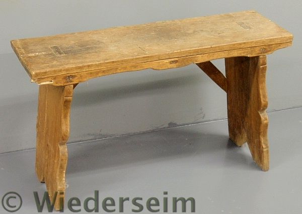 Primitive chestnut bench early 159a4e