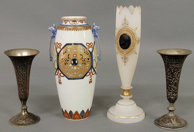 Asian porcelain vase 9 h Bristol 159c7e