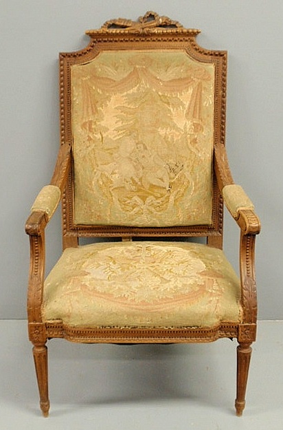 French carved walnut open armchair 159cbb