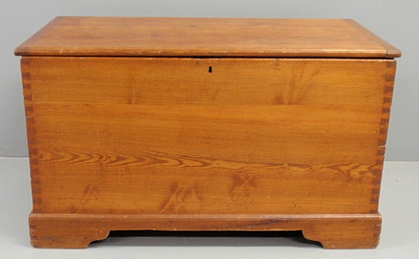 Southern long-leaf pine blanket chest